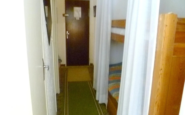 Apartment With one Bedroom in Enchastrayes, With Wonderful Mountain Vi