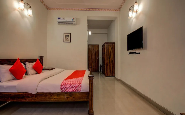 OYO 16433 Raj Kothi