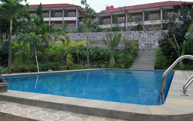 Rizen Kedaton Resort