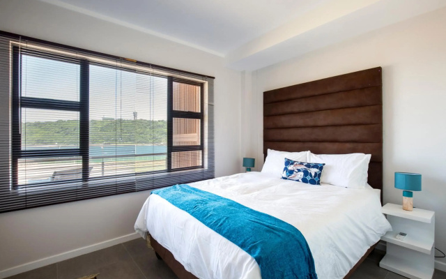 uSHAKA WATERFRONT - OUTSTANDING OPEN OUTLOOKS