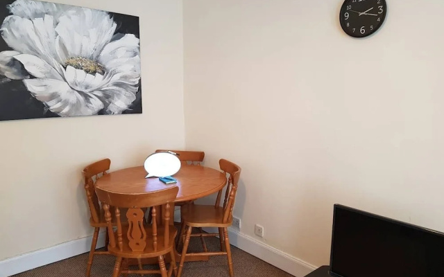 Convenient Clean and Comfortable Flat