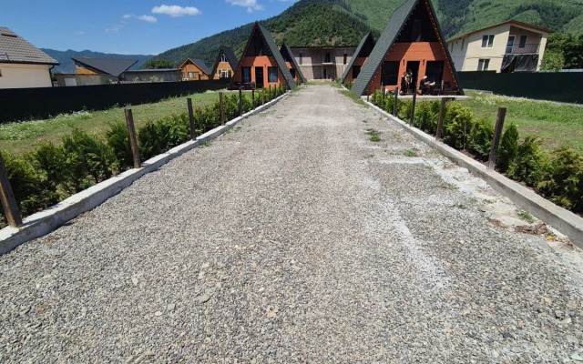 Шале Emerald Cottages