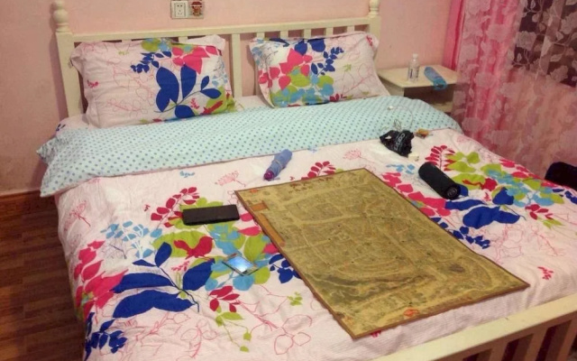 Happy Utopia B&B (Fenghuang Ancient City Nanhua Branch)