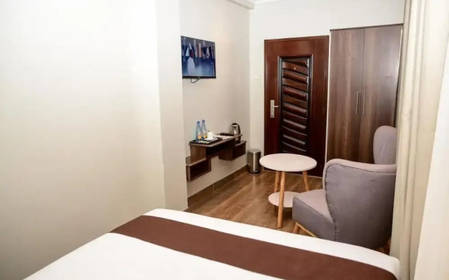 La Beila Hotel Meru