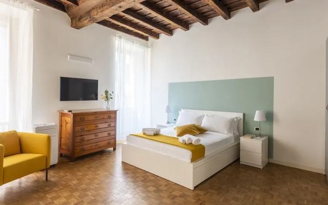 JOIVY Charming Flat Next to Duomo di Como