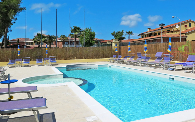 Riviera 8