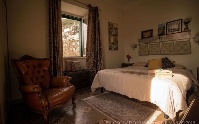 La Rocca Mia House B&B