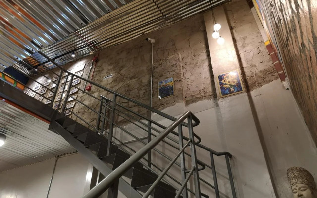 Iron Inn - Hostel