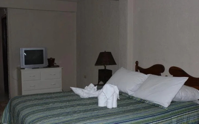 Bonefish Hotel