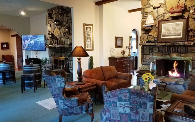 Tuscan Manor