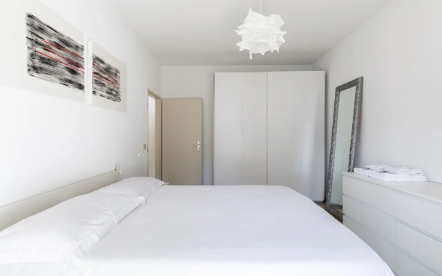 Bell Apartment