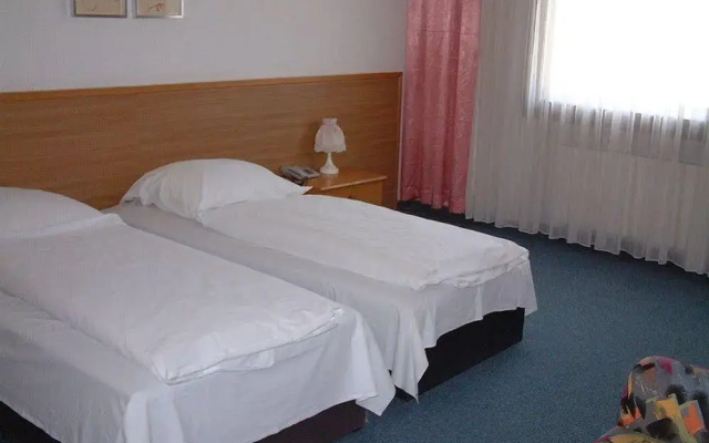 Star Hotel