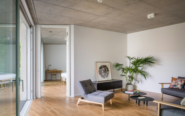 Carlotta Apartments