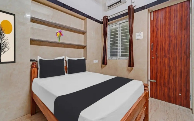 Deluxevrl Residency