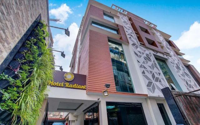 Capital O 16172 Hotel Radiant