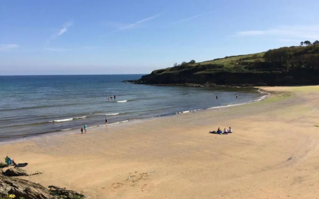 No.10 Falmouth - 2 minutes walk to the beach