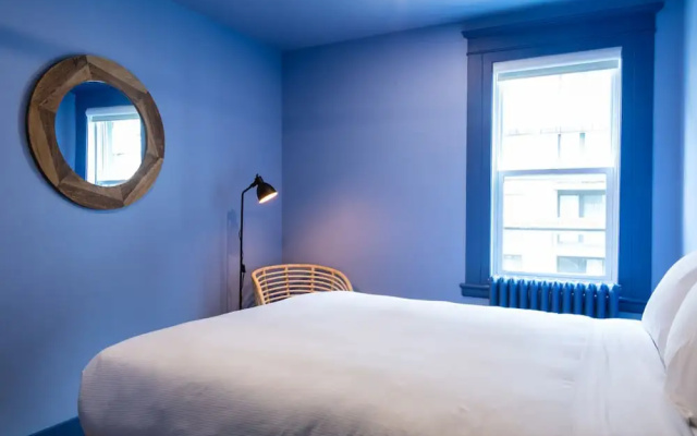 QBEDS Hostel