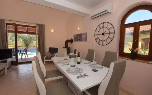 Nice Holiday House With Private Pool & Roof Terrace