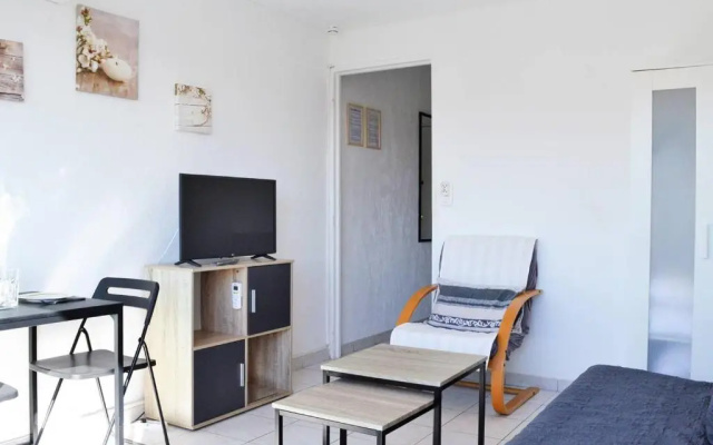 Appartement Le Lavandou, 1 pièce, 2 personnes - FR-1-251-391