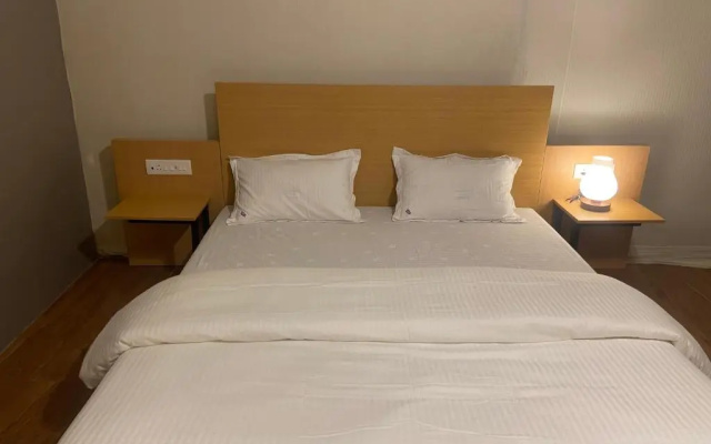 The SSK World Resort & Spa , Nashik