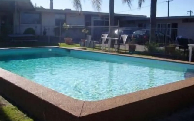 Mayfield Motel