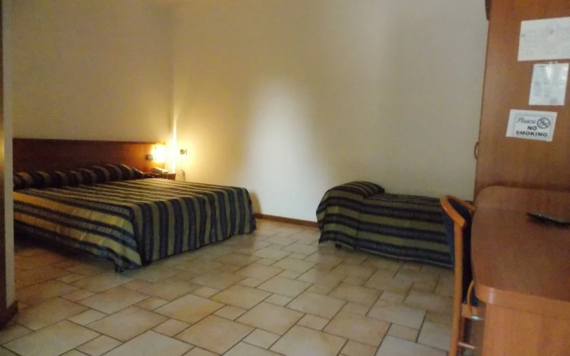 Hotel Lory