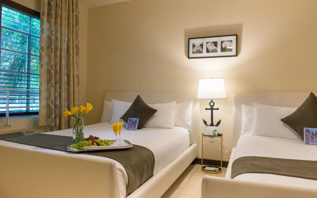 Tradewinds Apartment Hotel