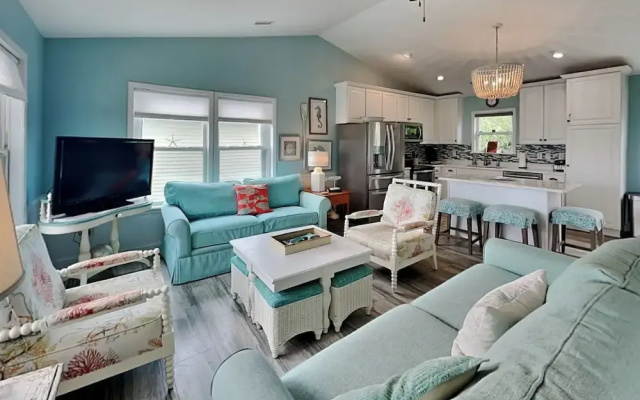 Bluebird by Topsail Realty