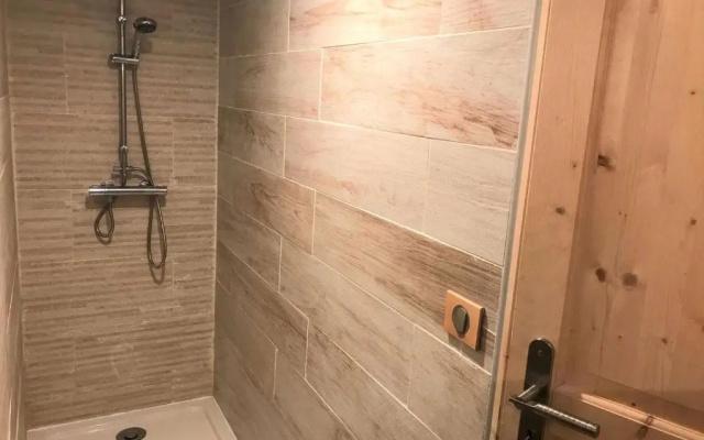 Chalet Arêches-Beaufort, 5 pièces, 14 personnes - FR-1-342-239