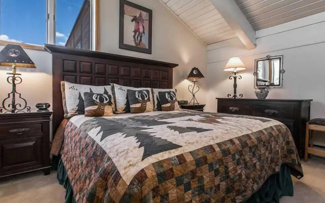 Snowmass Mountain L6 3.- 5 Bedrooms Condo