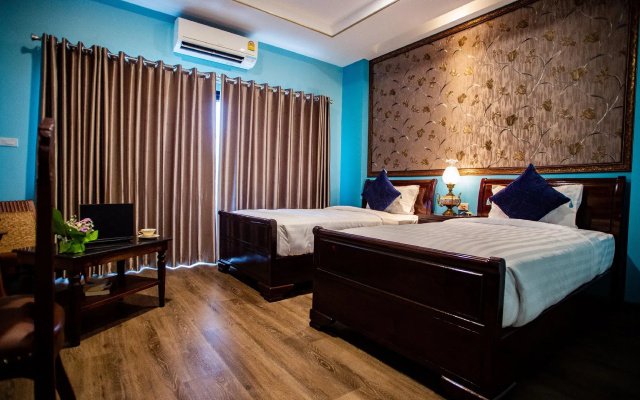 Chunlee Grand Hotel