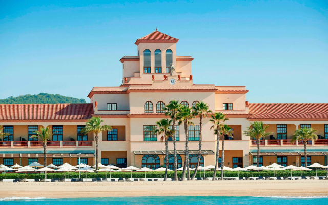 Le Meridien Ra Beach Hotel & Spa