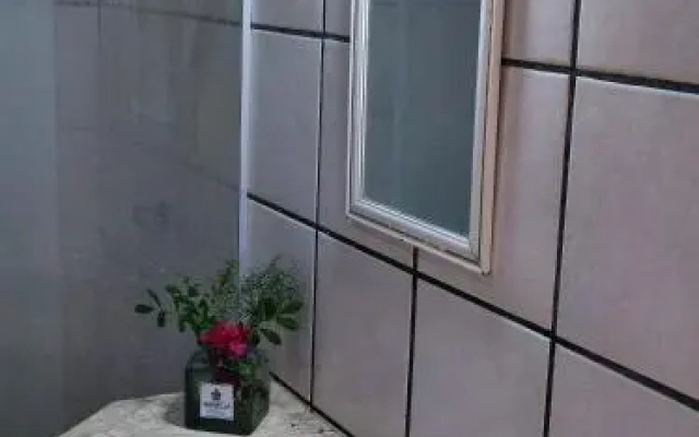 Shangri La Hostel