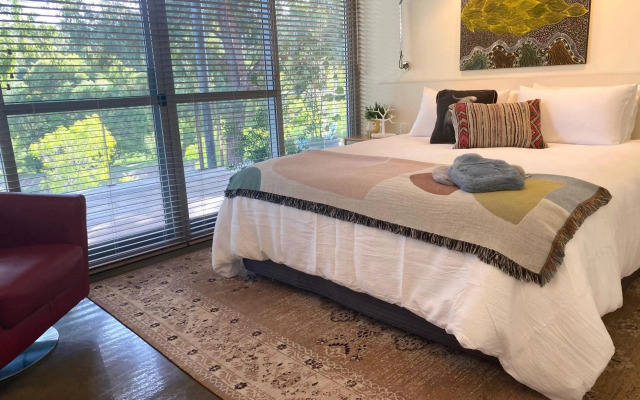 Moriarty Studio - perfect couples retreat