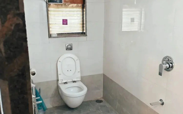 Osho Apartments