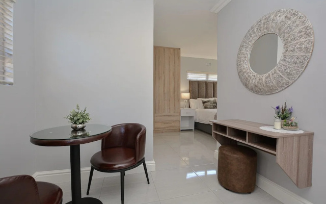 The Blue Sapphire Guesthouse