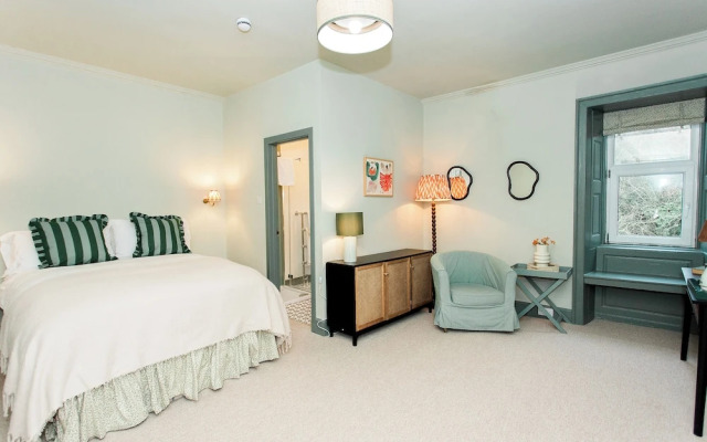 Torr House