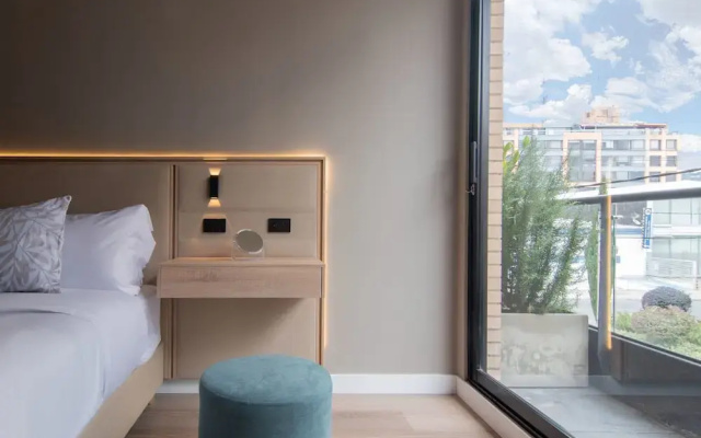 w Fantastic Loft w/ Modern Balcony in Unicentro