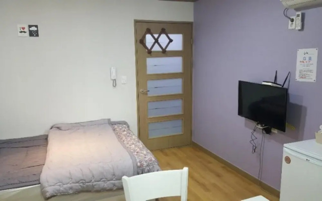 Cheongdo Persimmon Ville Pension(청도감마을펜션)