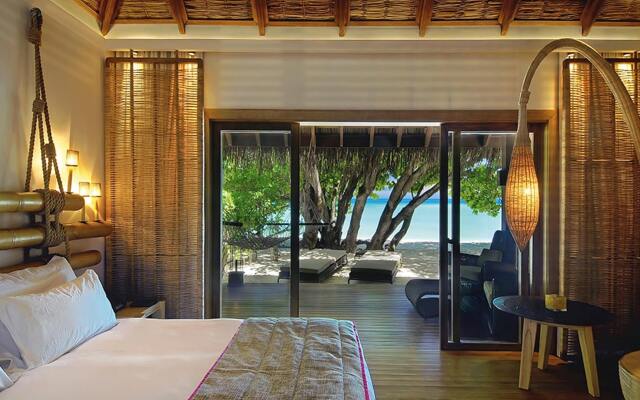 Отель Constance Moofushi Resort комната для гостей
