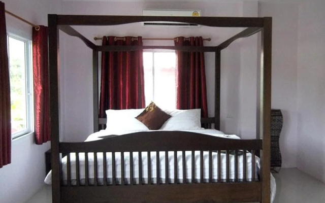 Tanaporn Resort