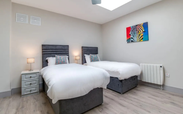 Central Park Apartment 3