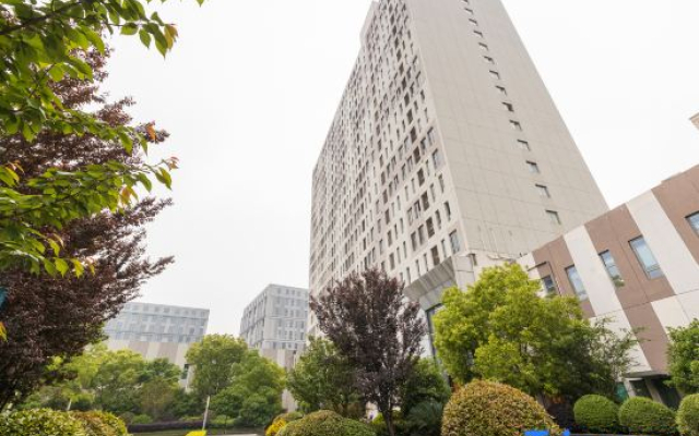 Wanjia Apartment Hotel (Shanghai Songjiang Wanda Plaza)