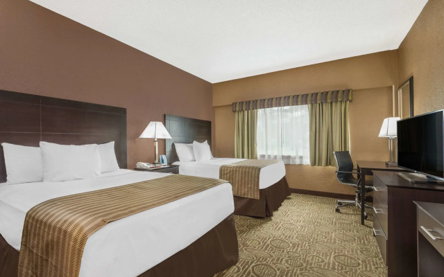 Ramada Hotel & Conference Center by Wyndham Paintsville