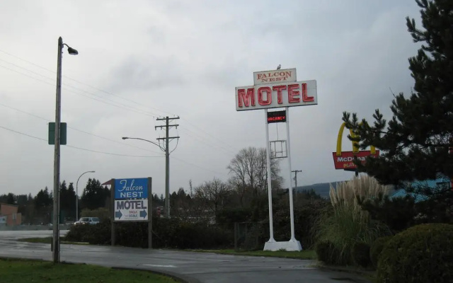 Falcon Nest Motel
