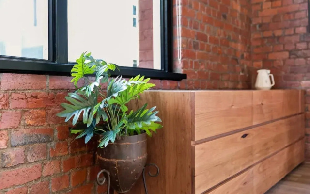 1-bed Warehouse Conversion in Melbourne CBD