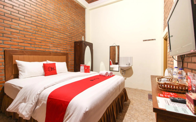 RedDoorz near AMIKOM Yogyakarta 2