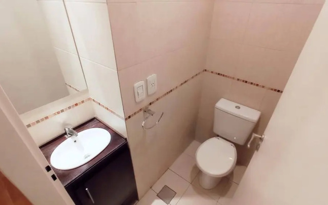 Ultimate Luxury 2 bedroom Retreat With Balconies and Amenities