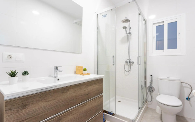 Fuengirola Puerto Apartment by GHR Rentals