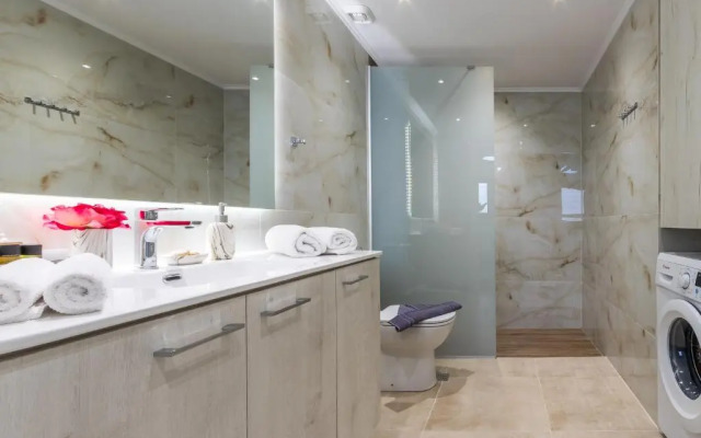 Luxury Katsoulakis Apartments in Countryside